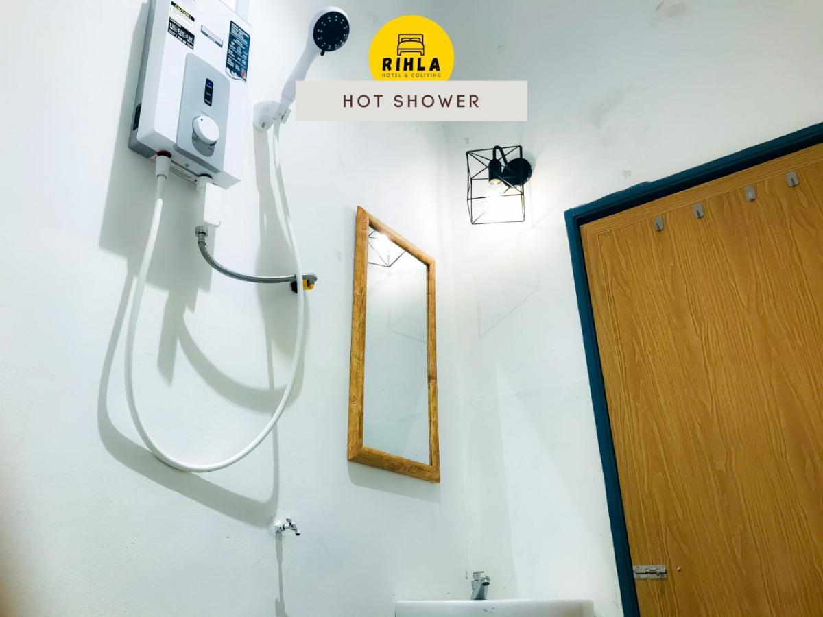 Rihla Dataran Tengah Hostel Gua Musang Exterior foto