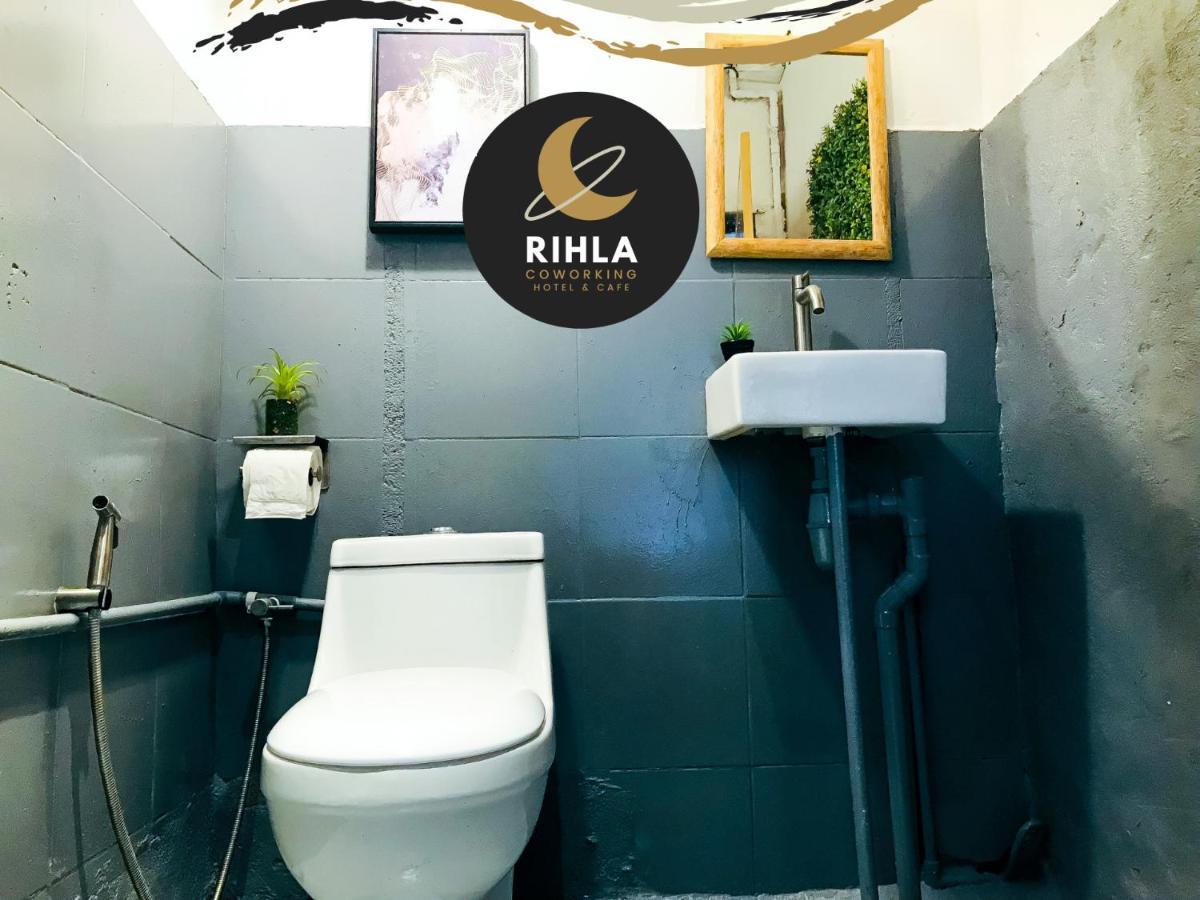 Rihla Dataran Tengah Hostel Gua Musang Exterior foto
